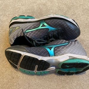 Mizuno Women’s Running Shoes